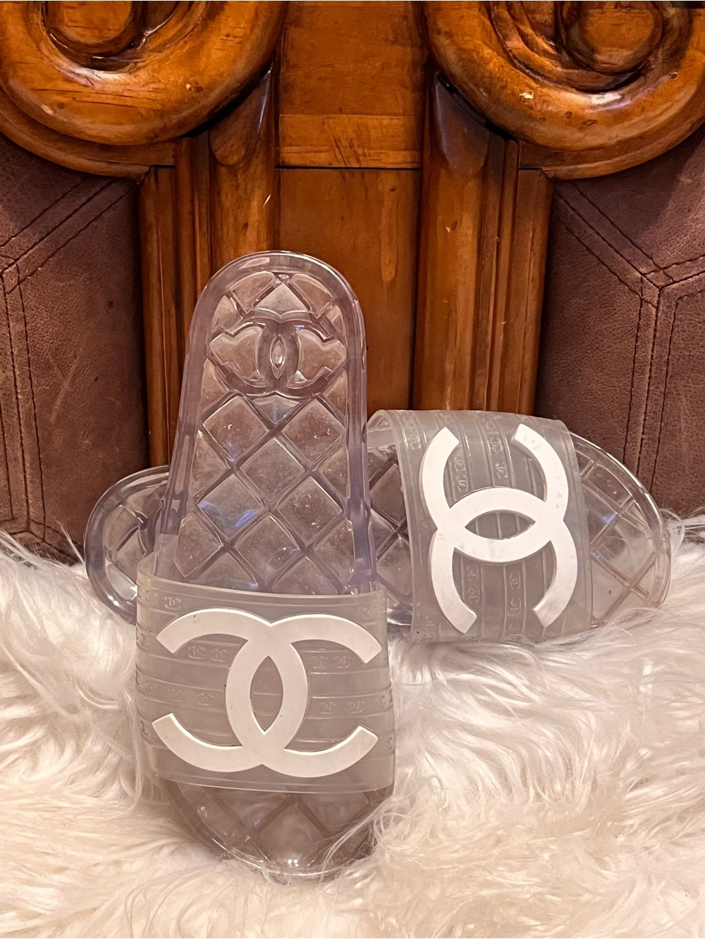 Gucci Clear Jelly Slide Sandals with White Logo size 36 USA. 6
